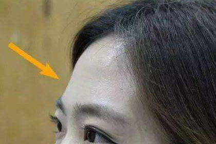 額頭很窄的女人面相命運好還是壞